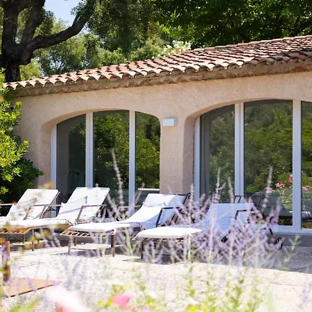 L'oustau Avec Piscine Privee Et 7 - Saquedes *